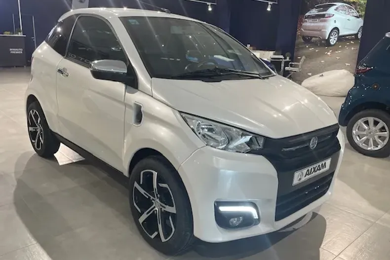 Aixam Coupé din 2022 cu 15.983 km - oferta AIX164841 - foto 3