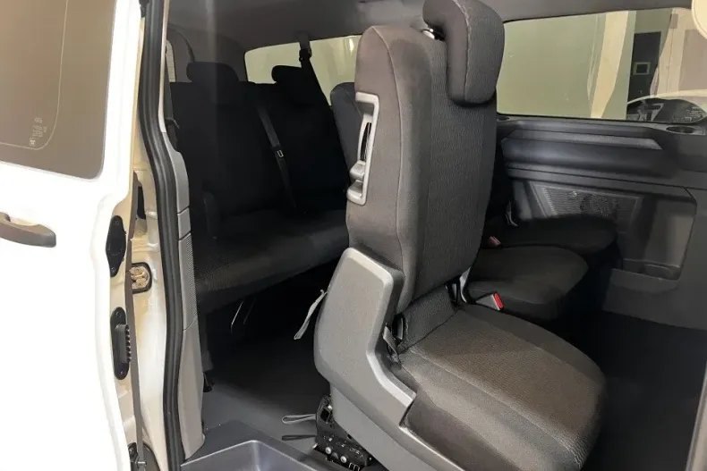Volkswagen Caravelle din 2025 cu 10 km - oferta VOL164845 - foto 8