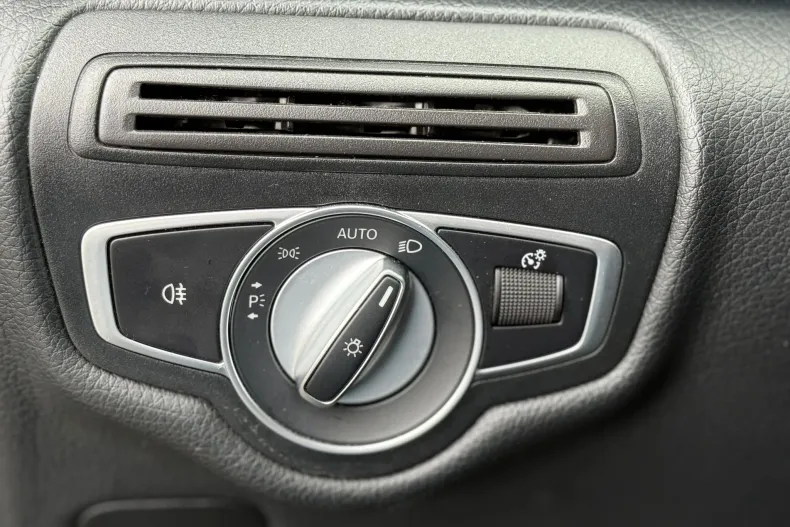 Mercedes-Benz V din 2020 cu 109.800 km - oferta MER164847 - foto 20