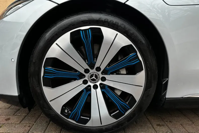 Mercedes-Benz EQS din 2022 cu 18.000 km - oferta MER164858 - foto 38