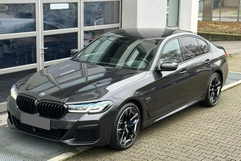 BMW Seria 5 din 2022 cu 120.631 km - oferta BMW164860 - foto 2