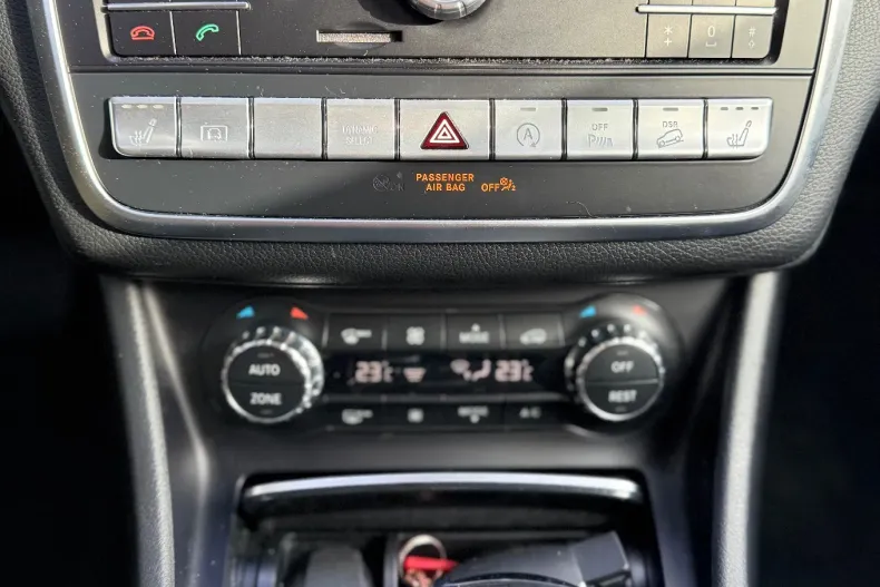 Mercedes-Benz GLA din 2019 cu 102.000 km - oferta MER164874 - foto 25