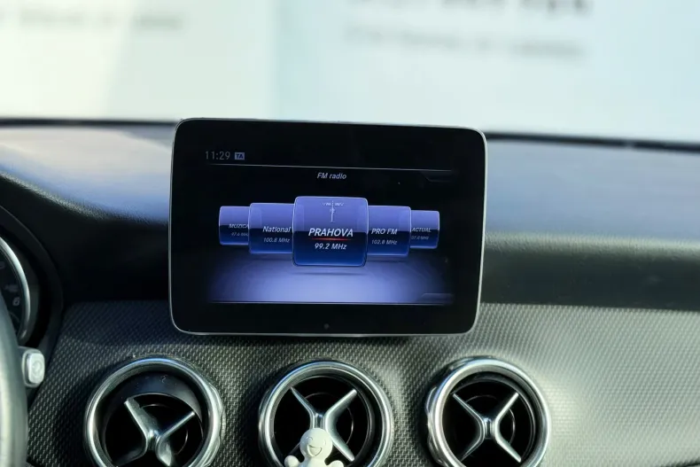 Mercedes-Benz GLA din 2019 cu 102.000 km - oferta MER164874 - foto 26