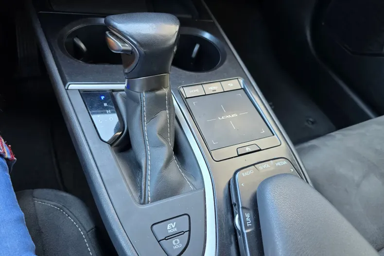 Lexus UX din 2021 cu 169.000 km - oferta LEX164877 - foto 15