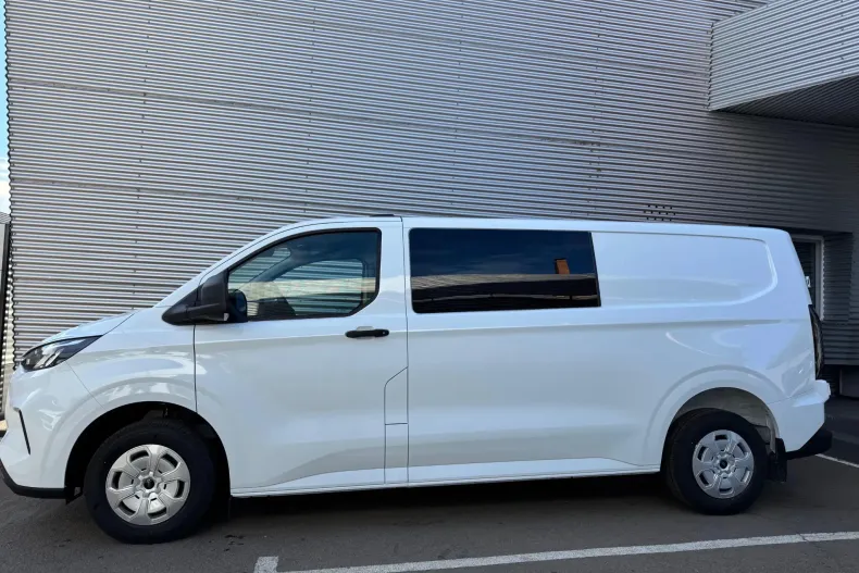 Ford Transit Custom din 2025 cu 1 km - oferta FOR164884 - foto 9