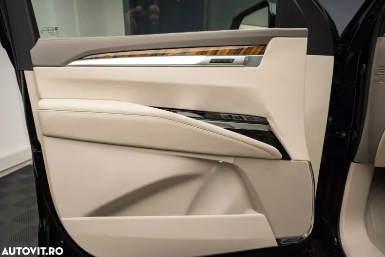 Cadillac Escalade din 2025 cu 15 km - oferta CAD164887 - foto 33