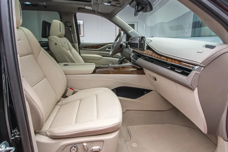 Cadillac Escalade din 2023 cu 55.000 km - oferta CAD164888 - foto 12