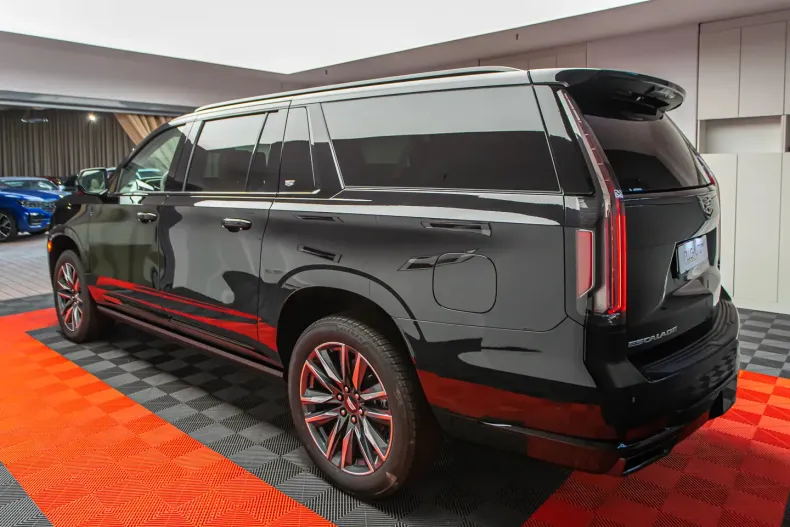 Cadillac Escalade din 2023 cu 55.000 km - oferta CAD164888 - foto 31