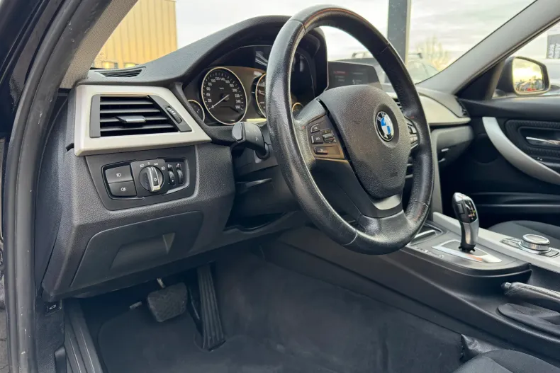 BMW Seria 3 din 2019 cu 146.690 km - oferta BMW164892 - foto 13