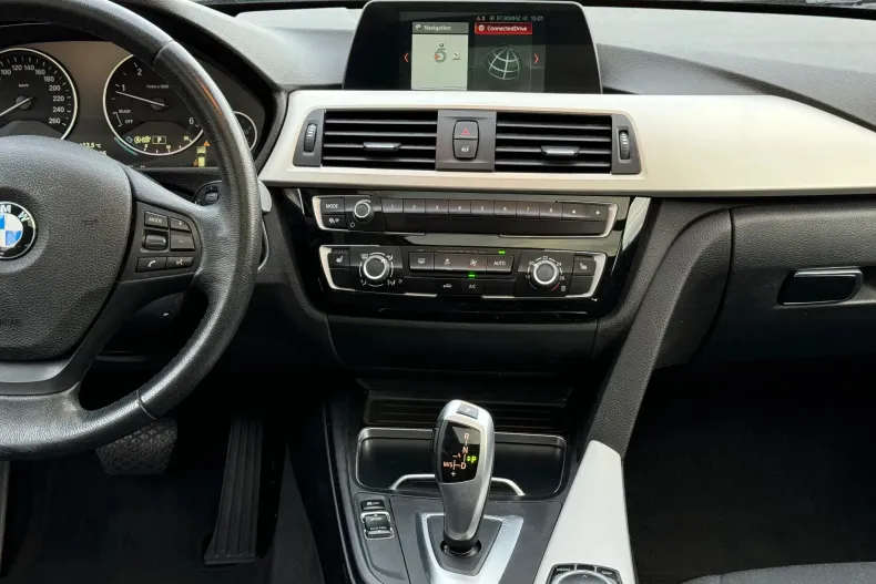 BMW Seria 3 din 2019 cu 146.690 km - oferta BMW164892 - foto 19