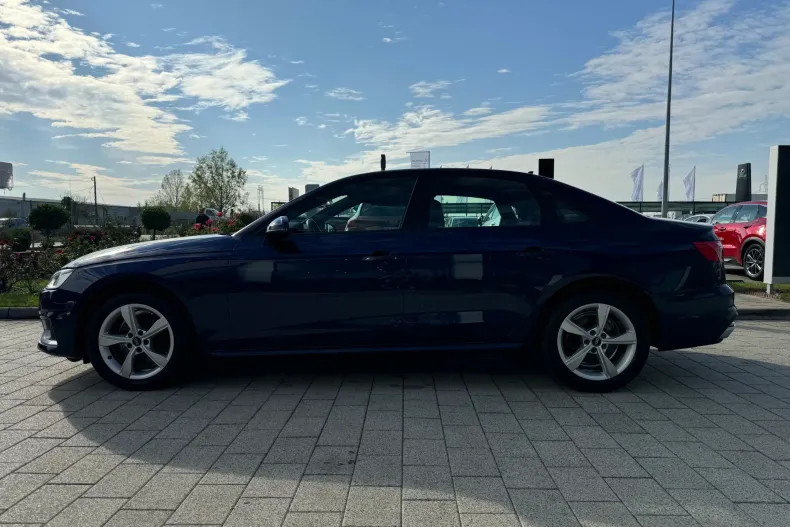 Audi A4 din 2021 cu 111.640 km - oferta AUD164894 - foto 4