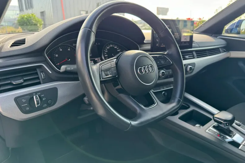 Audi A4 din 2021 cu 111.640 km - oferta AUD164894 - foto 13