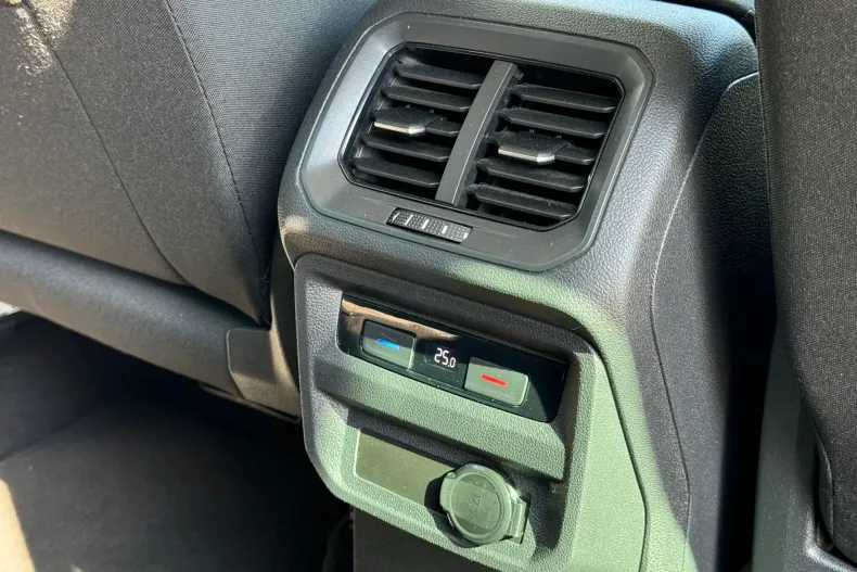 Volkswagen Tiguan din 2021 cu 136.070 km - oferta VOL164895 - foto 25