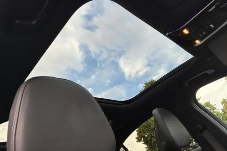 Mercedes-Benz E 400 din 2024 cu 59.979 km - oferta MER164899 - foto 11