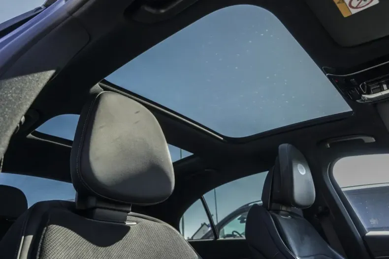 Mercedes-Benz E 300 din 2024 cu 61.598 km - oferta MER164900 - foto 12