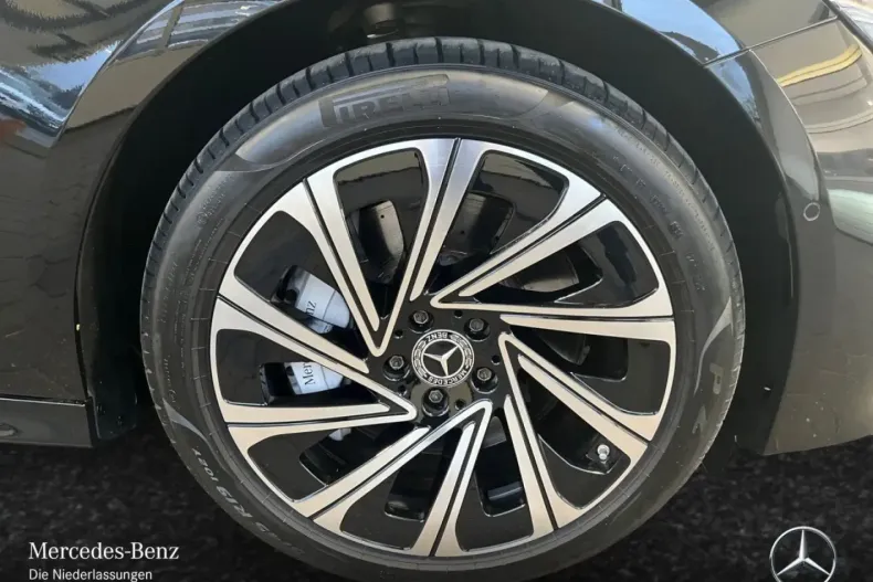 Mercedes-Benz E 300 din 2024 cu 77.595 km - oferta MER164901 - foto 5