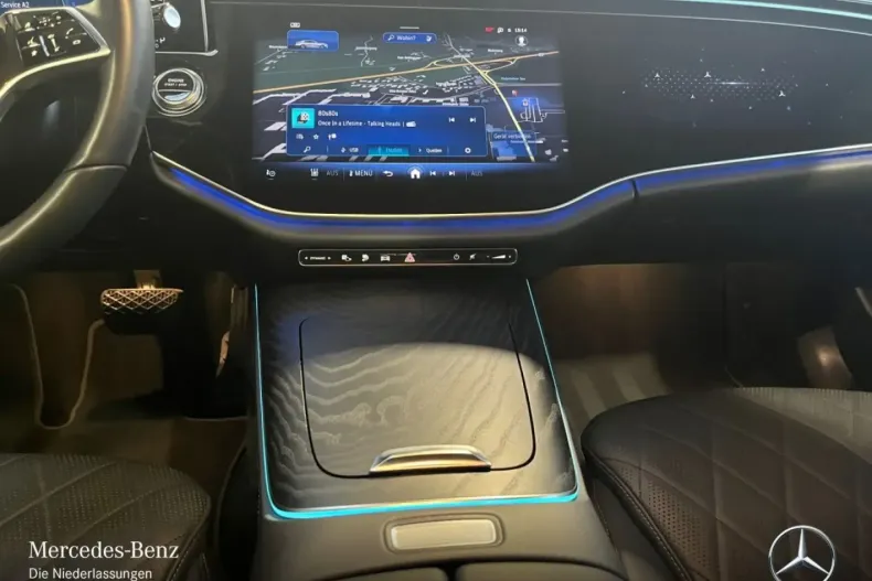 Mercedes-Benz E 300 din 2024 cu 77.595 km - oferta MER164901 - foto 12