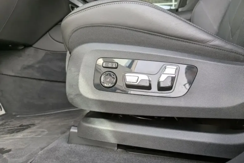 BMW XM din 2023 cu 24.959 km - oferta BMW164908 - foto 10