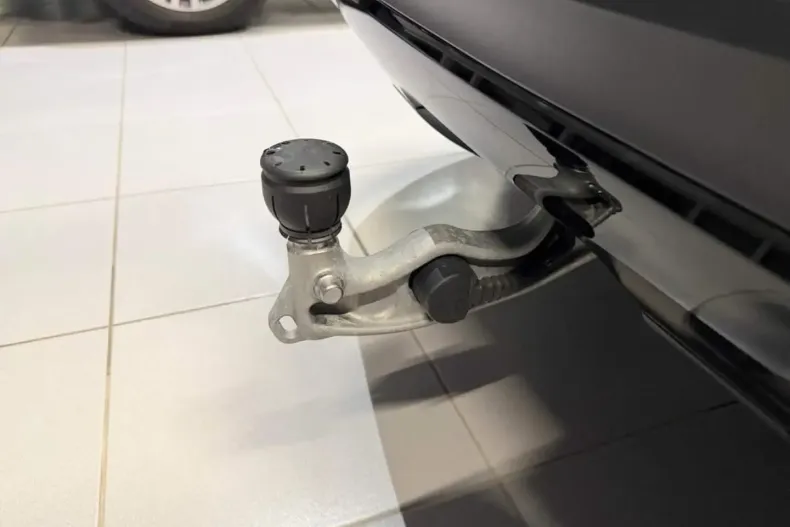 Mercedes-Benz GLE 350 din 2024 cu 8.900 km - oferta MER164912 - foto 15