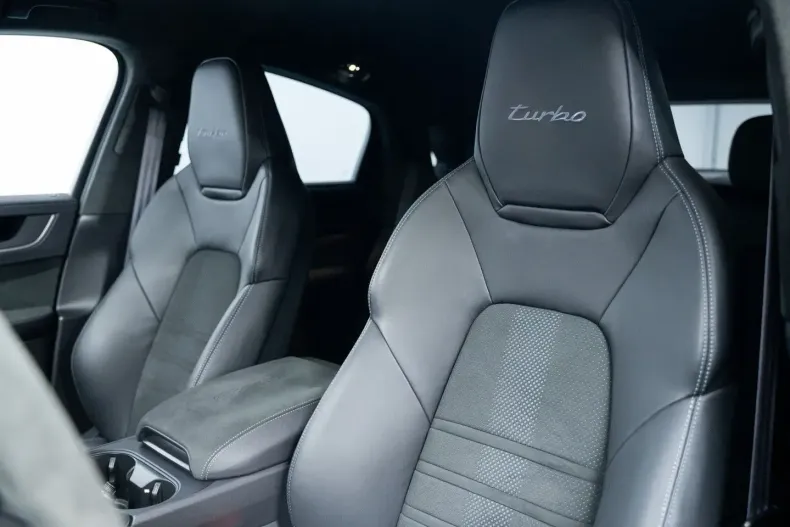 Porsche Cayenne din 2024 cu 32.768 km - oferta POR164915 - foto 2