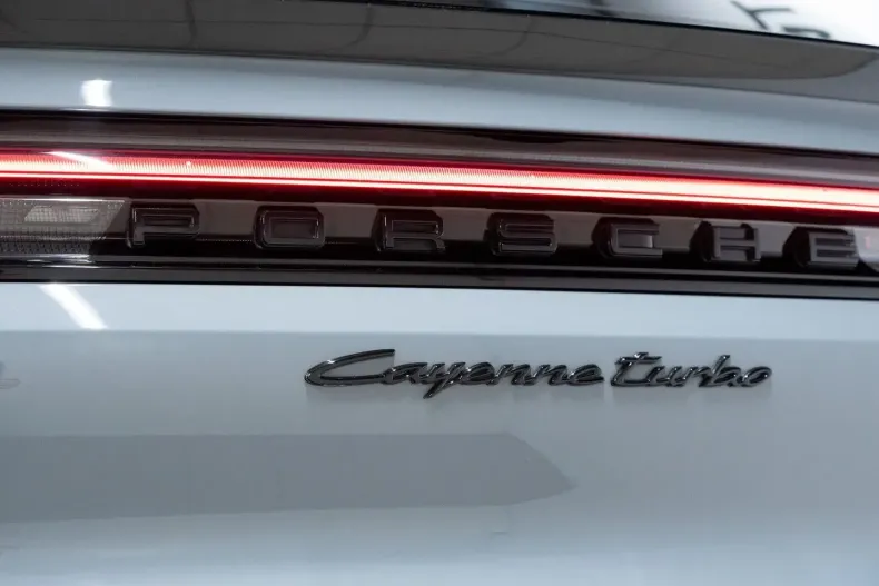 Porsche Cayenne din 2024 cu 32.768 km - oferta POR164915 - foto 6