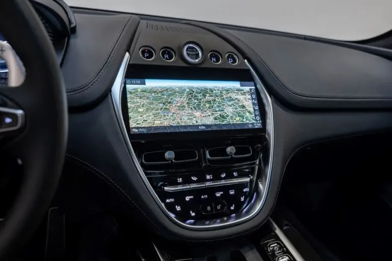 Aston Martin DBX din 2024 cu 19.900 km - oferta AST164939 - foto 10