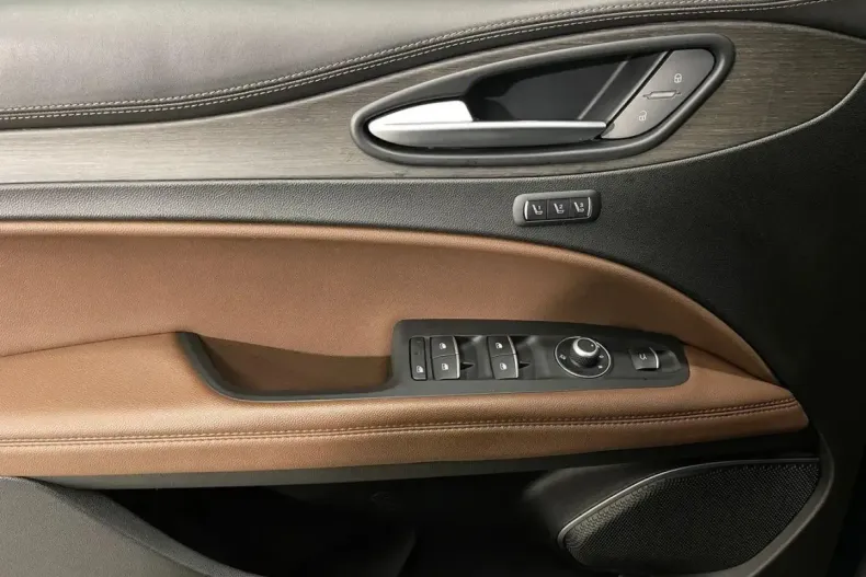 Alfa Romeo Stelvio din 2021 cu 118.101 km - oferta ALF164940 - foto 31