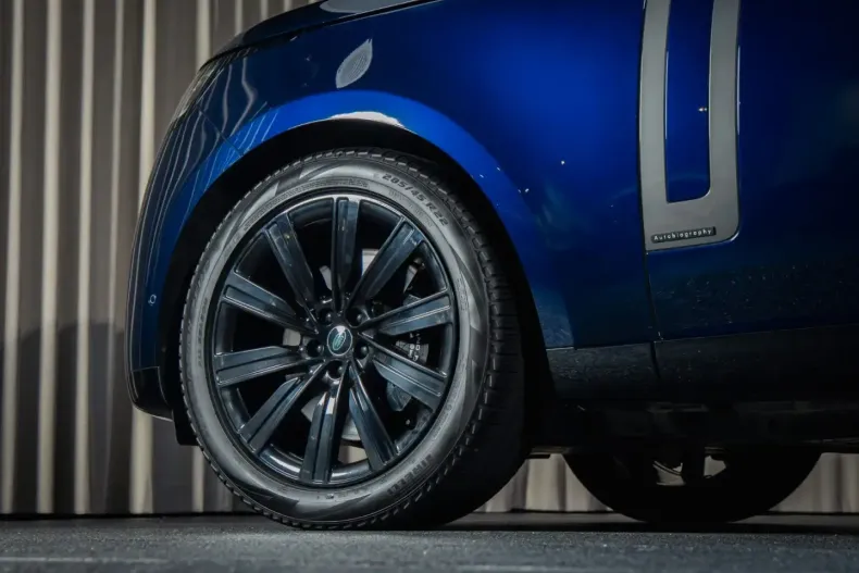 Land Rover Range Rover din 2023 cu 19.000 km - oferta LAN164942 - foto 6