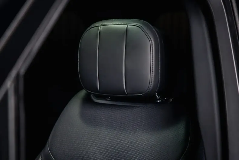 Land Rover Range Rover din 2023 cu 19.000 km - oferta LAN164942 - foto 10