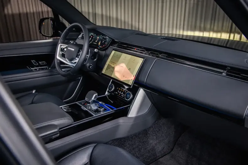 Land Rover Range Rover din 2023 cu 19.000 km - oferta LAN164942 - foto 13