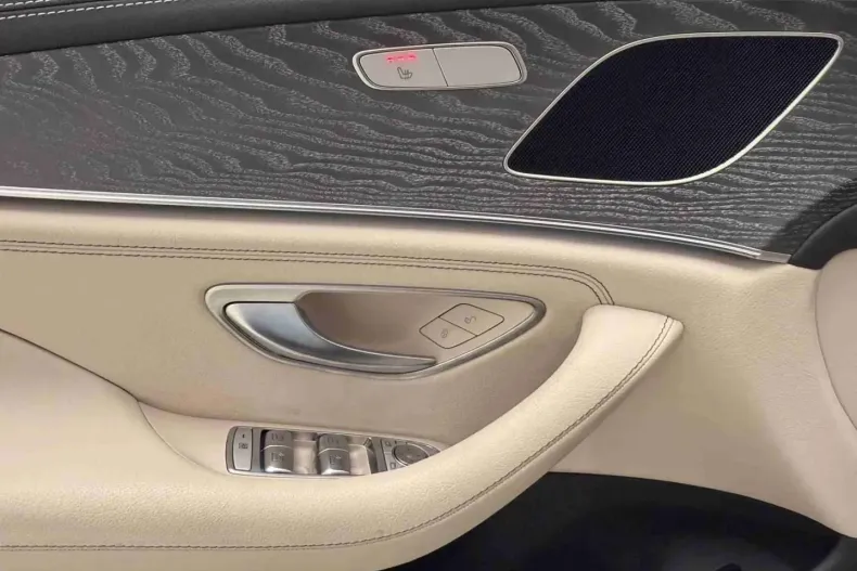 Mercedes-Benz CLS 220 din 2023 cu 51.999 km - oferta MER164943 - foto 9