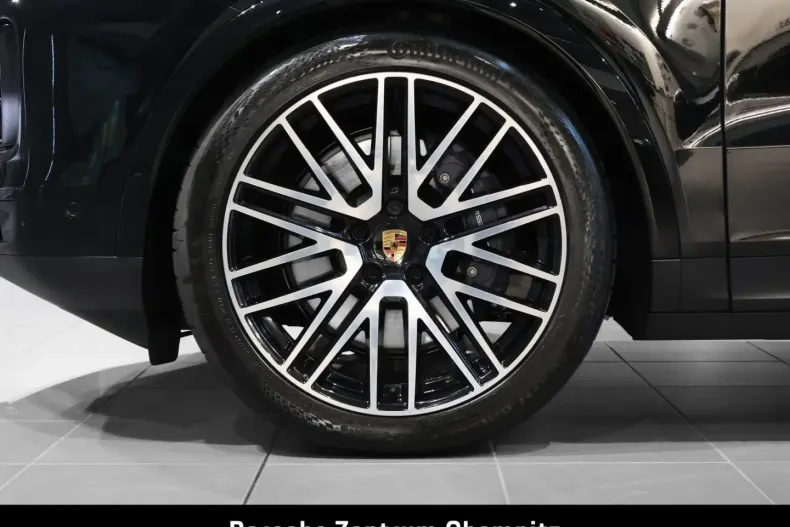 Porsche Cayenne din 2025 cu 13.800 km - oferta POR164948 - foto 8