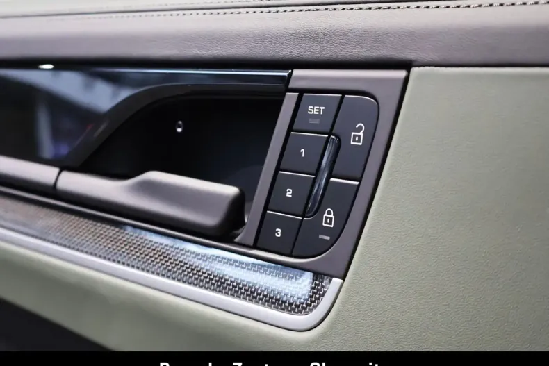 Porsche Cayenne din 2025 cu 13.800 km - oferta POR164948 - foto 29