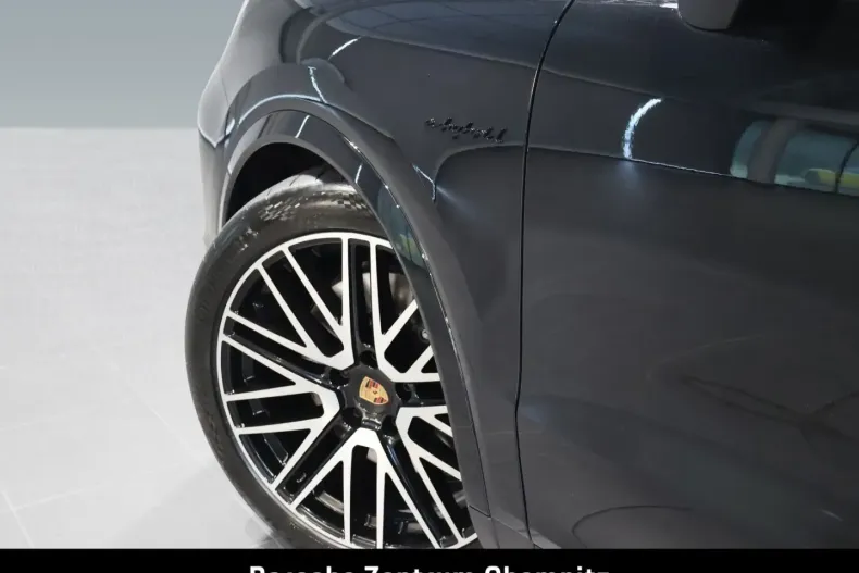 Porsche Cayenne din 2025 cu 13.800 km - oferta POR164948 - foto 36