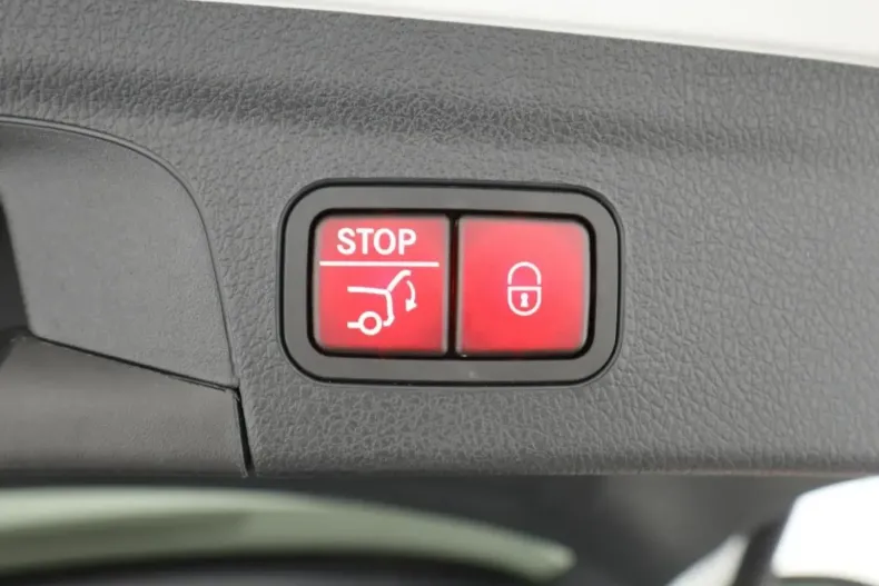 Mercedes-Benz GLE 300 din 2024 cu 22.281 km - oferta MER164949 - foto 25