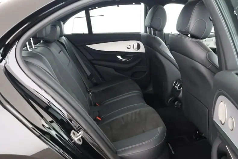 Mercedes-Benz E 300 din 2021 cu 92.700 km - oferta MER164950 - foto 13