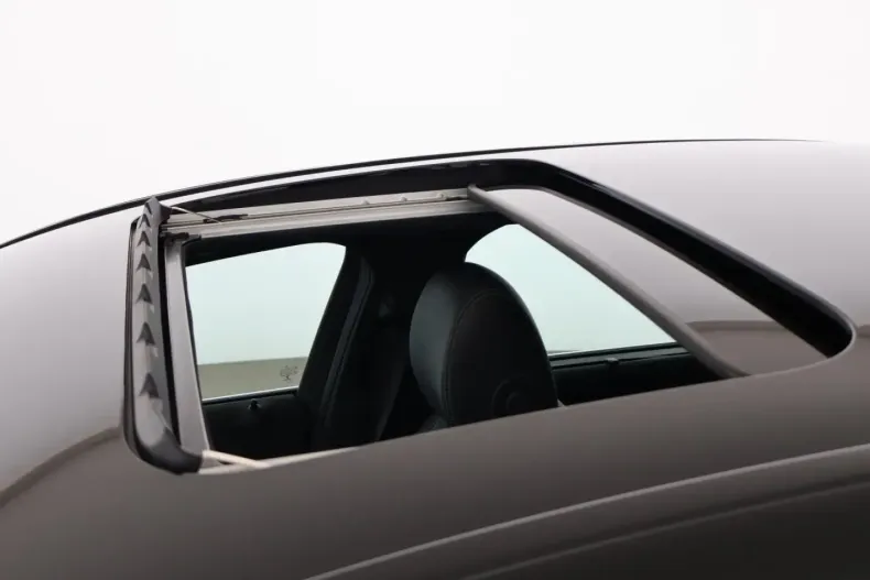 Mercedes-Benz E 300 din 2021 cu 92.700 km - oferta MER164950 - foto 20