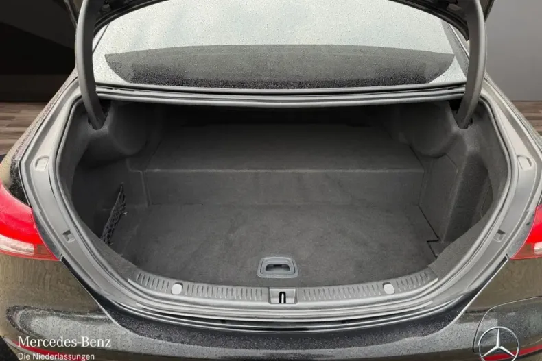 Mercedes-Benz E 300 din 2020 cu 95.668 km - oferta MER164951 - foto 15