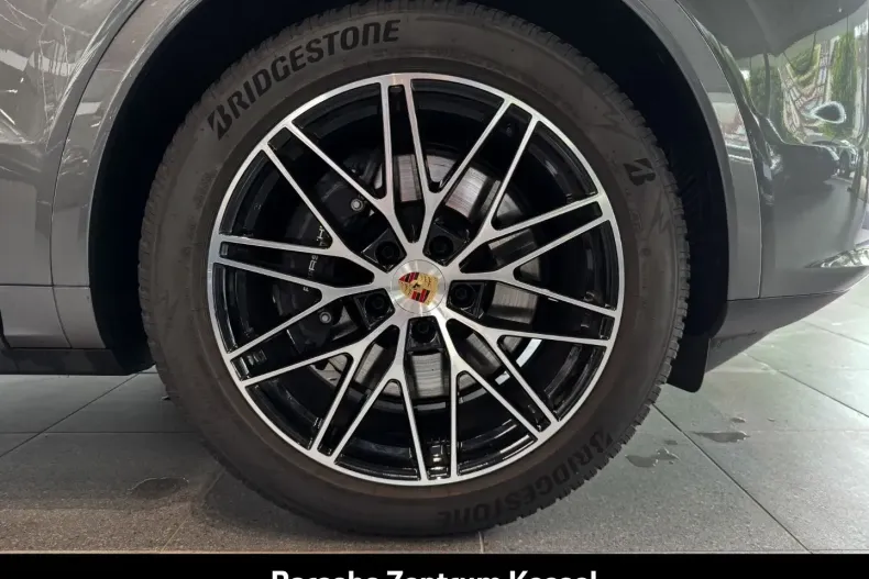 Porsche Cayenne din 2024 cu 20.900 km - oferta POR164952 - foto 3