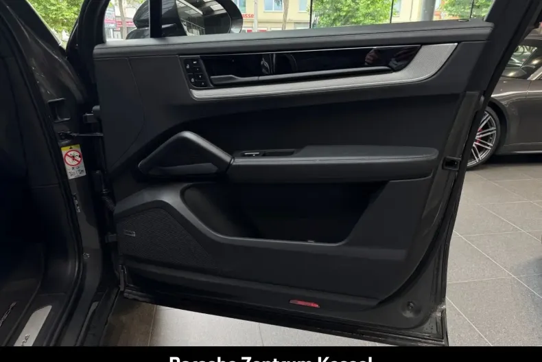 Porsche Cayenne din 2024 cu 20.900 km - oferta POR164952 - foto 17