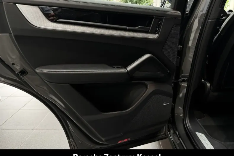 Porsche Cayenne din 2024 cu 20.900 km - oferta POR164952 - foto 22