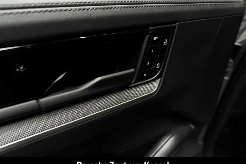 Porsche Cayenne din 2024 cu 20.900 km - oferta POR164952 - foto 34