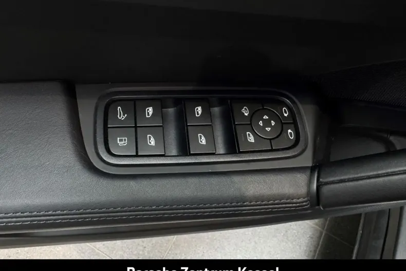 Porsche Cayenne din 2024 cu 20.900 km - oferta POR164952 - foto 35