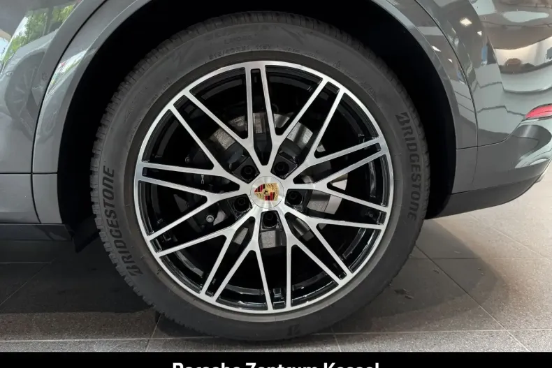 Porsche Cayenne din 2024 cu 20.900 km - oferta POR164952 - foto 37