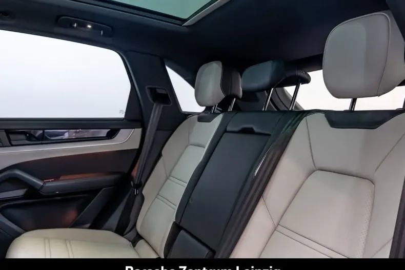 Porsche Cayenne din 2024 cu 36.916 km - oferta POR164953 - foto 3