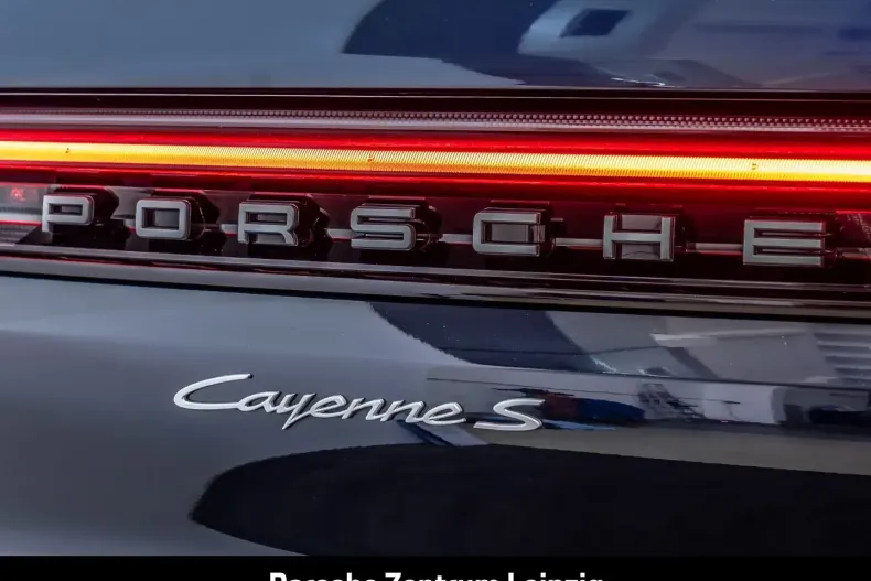 Porsche Cayenne din 2024 cu 36.916 km - oferta POR164953 - foto 16