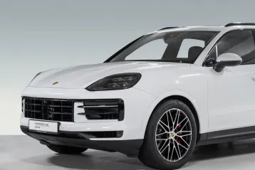 Porsche Cayenne din 2024 - oferta POR164954