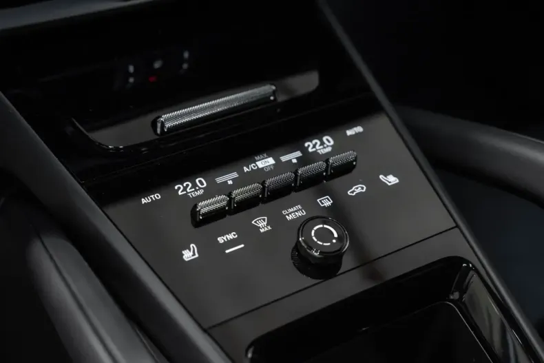 Porsche Cayenne din 2024 cu 23.600 km - oferta POR164954 - foto 29