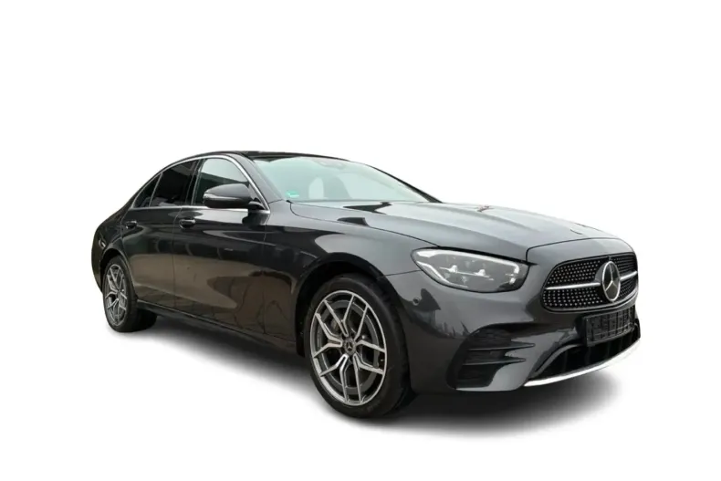 Mercedes-Benz E 300 din 2022 cu 99.992 km - oferta MER164956 - foto 1