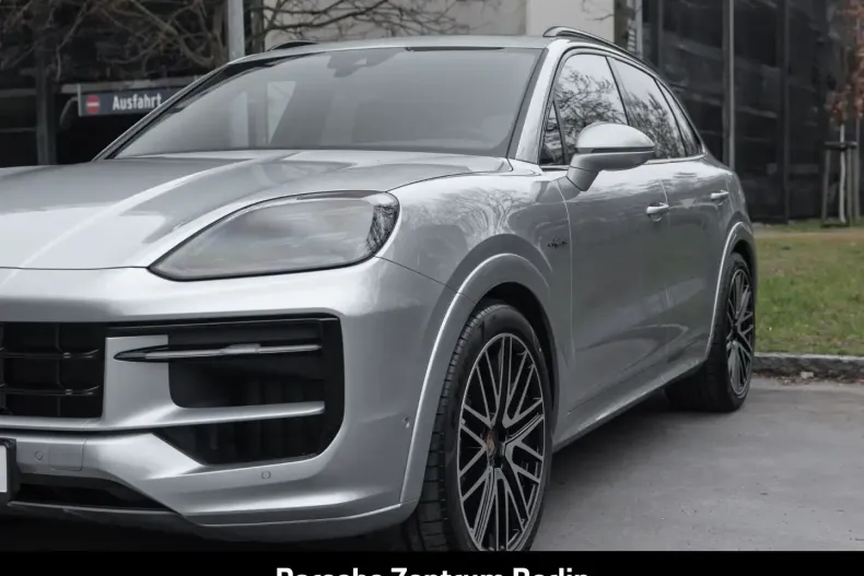 Porsche Cayenne din 2025 cu 15.000 km - oferta POR164957 - foto 1